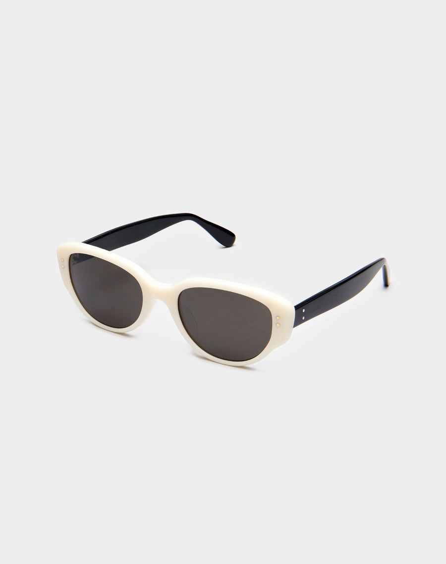 Panda in black&white Korean Fashion round Sunglasses from the Daydream Collection by Mercury Retrograde
